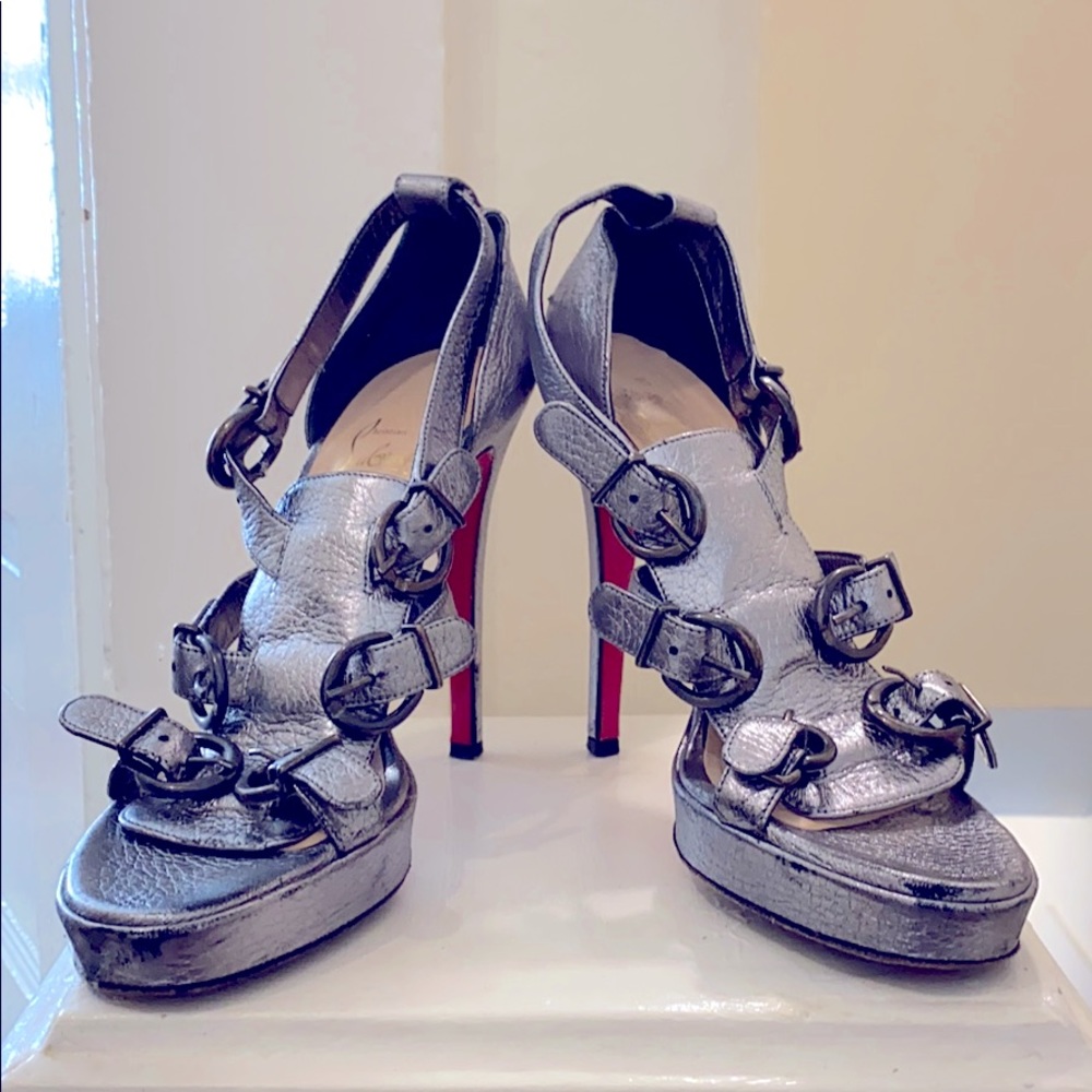 Silver/gunmetal leather heels